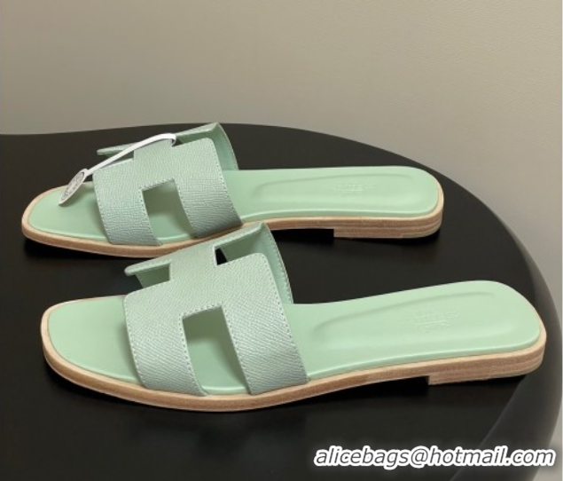 Purchase Hermes Oran Classic Flat Slides Sandal in Palm-Grained Calfskin Light Green 0819006