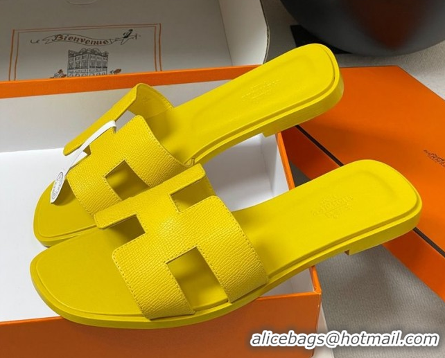 Luxury Hermes Oran Classic Flat Slides Sandal in Palm-Grained Calfskin Bright Yellow 0819014