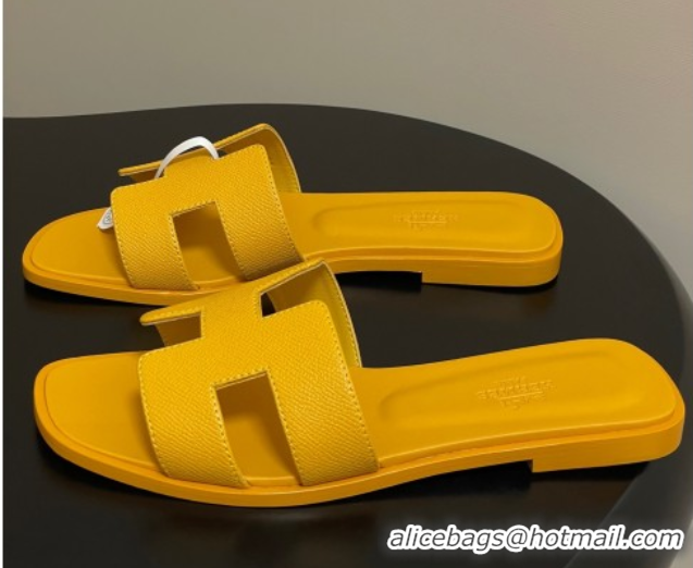 Popular Style Hermes Oran Classic Flat Slides Sandal in Palm-Grained Calfskin Dark Yellow 0819015