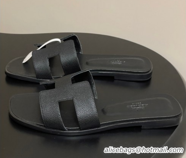 Top Design Hermes Oran Classic Flat Slides Sandal in Palm-Grained Calfskin Black H081803 0819024
