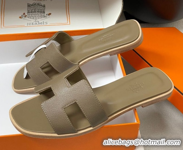 Pretty Style Hermes Oran Classic Flat Slides Sandal in Palm-Grained Calfskin Elephant H081803 0819026