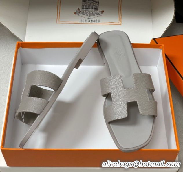 Durable Hermes Oran Classic Flat Slides Sandal in Palm-Grained Calfskin Grey H081803