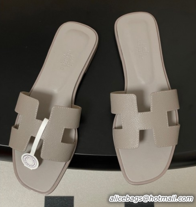 Durable Hermes Oran Classic Flat Slides Sandal in Palm-Grained Calfskin Grey H081803