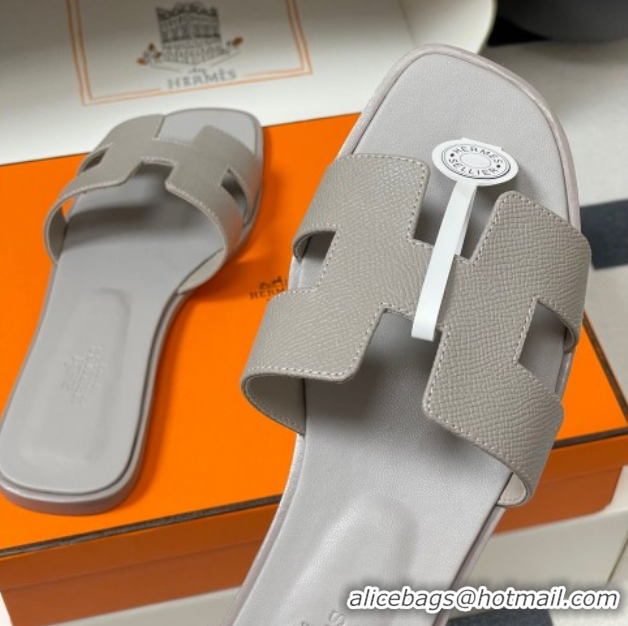 Durable Hermes Oran Classic Flat Slides Sandal in Palm-Grained Calfskin Grey H081803