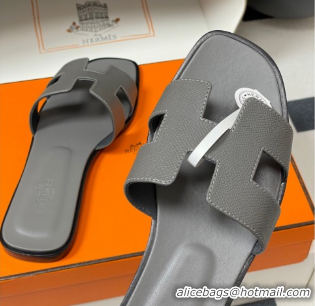 Sumptuous Hermes Oran Classic Flat Slides Sandal in Palm-Grained Calfskin Dark Grey H081803