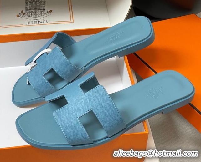 Luxurious Hermes Oran Classic Flat Slides Sandal in Palm-Grained Calfskin Light Blue H081803