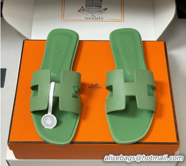 Most Popular Hermes Oran Classic Flat Slides Sandal in Palm-Grained Calfskin Light Green H081803