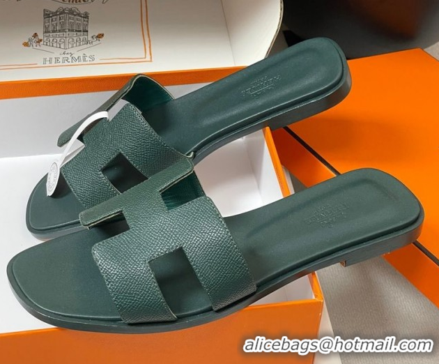 Feminine Hermes Oran Classic Flat Slides Sandal in Palm-Grained Calfskin Dark Green 2025 H081803
