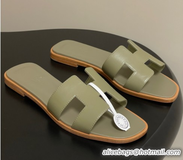Best Price Hermes Oran Classic Flat Slides Sandal in Smooth Calfskin Khaki 2025 H081803