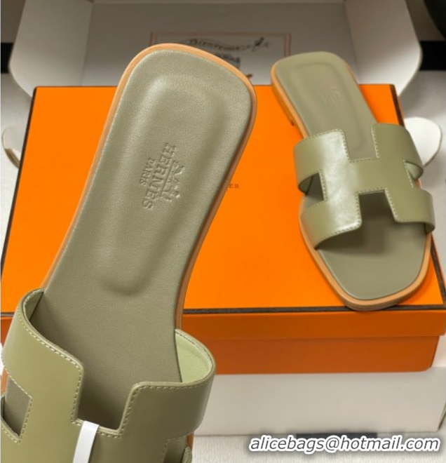 Best Price Hermes Oran Classic Flat Slides Sandal in Smooth Calfskin Khaki 2025 H081803