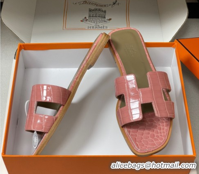 Pretty Style Hermes Oran Classic Flat Slides Sandal in Crocodile Embossed Calfskin Light Pink 2025 H081803