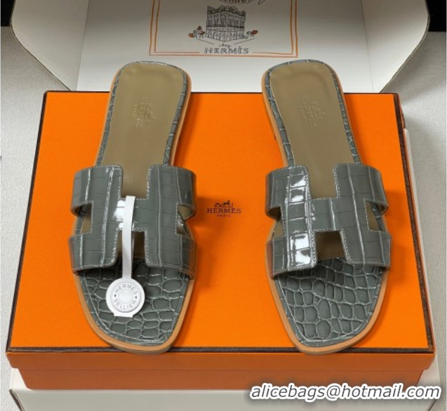 Best Grade Hermes Oran Classic Flat Slides Sandal in Crocodile Embossed Calfskin Grey 2025 H081803