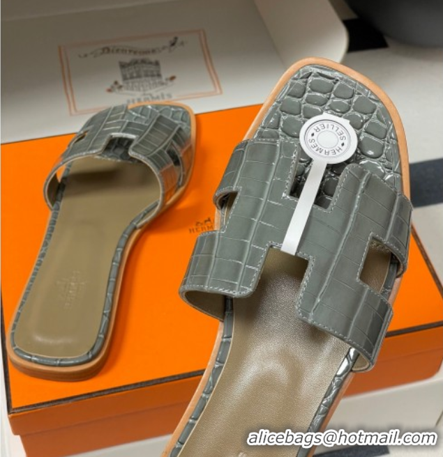 Best Grade Hermes Oran Classic Flat Slides Sandal in Crocodile Embossed Calfskin Grey 2025 H081803