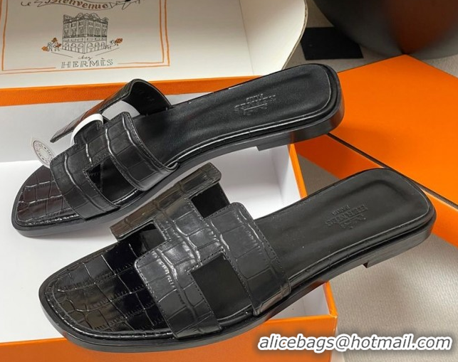 Charming Hermes Oran Classic Flat Slides Sandal in Stone Embossed Calfskin Black 2025 H081803