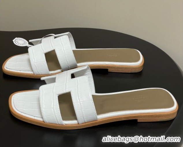 Popular Style Hermes Oran Classic Flat Slides Sandal in Stone Embossed Calfskin White 2025 H081803