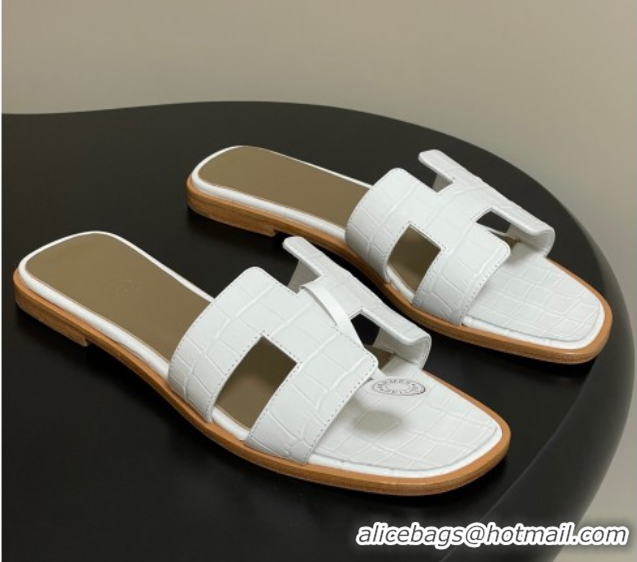 Popular Style Hermes Oran Classic Flat Slides Sandal in Stone Embossed Calfskin White 2025 H081803