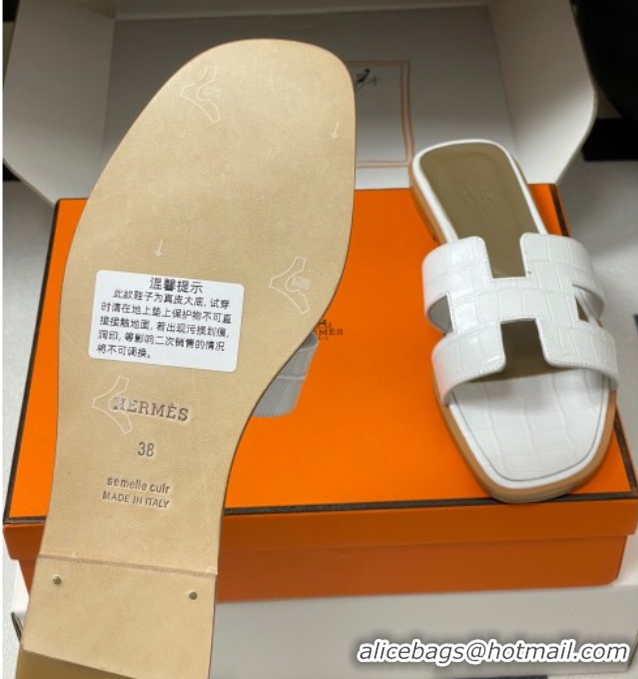 Popular Style Hermes Oran Classic Flat Slides Sandal in Stone Embossed Calfskin White 2025 H081803
