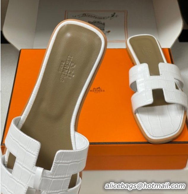 Popular Style Hermes Oran Classic Flat Slides Sandal in Stone Embossed Calfskin White 2025 H081803