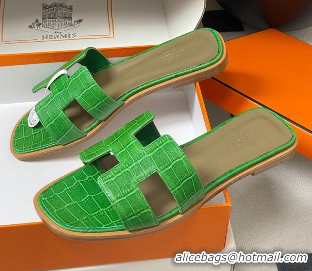 Stylish Hermes Oran Classic Flat Slides Sandal in Stone Embossed Calfskin Green 2025 H081803
