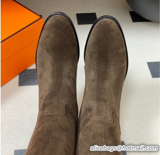 Crafted Hermes Jumping Boots in Suede with Kelly Strap Taupe 2025 H082001 0820014