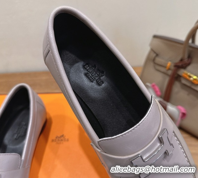 Sumptuous Hermes Paris Loafers in Calfskin Leather with H Dusty Purple 2025 H082005 0820038