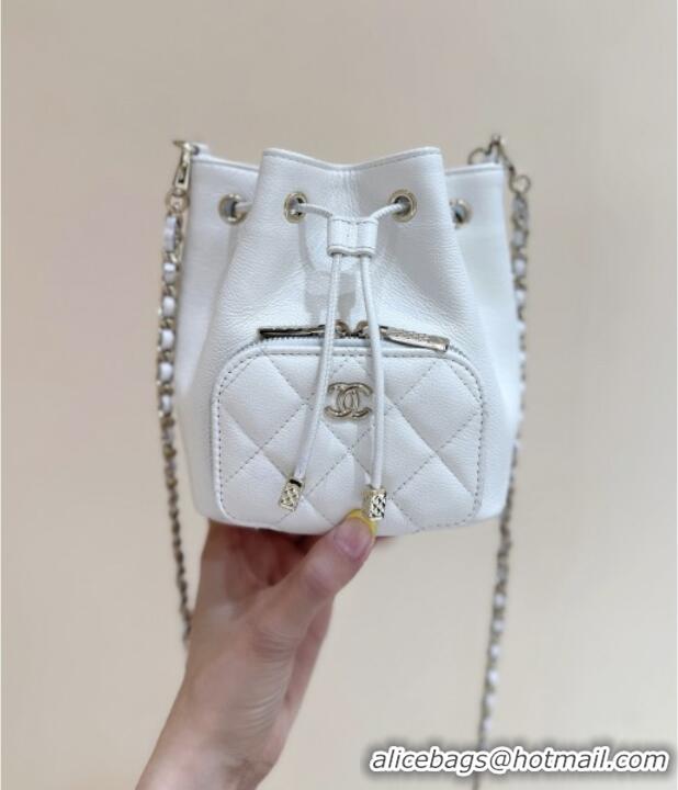 Top Grade Chanel Clutch with Chain in Grained Shiny Calfskin AP4775 White 2025 Top Quality