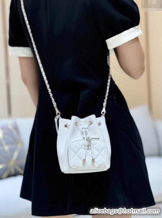 Top Grade Chanel Clutch with Chain in Grained Shiny Calfskin AP4775 White 2025 Top Quality