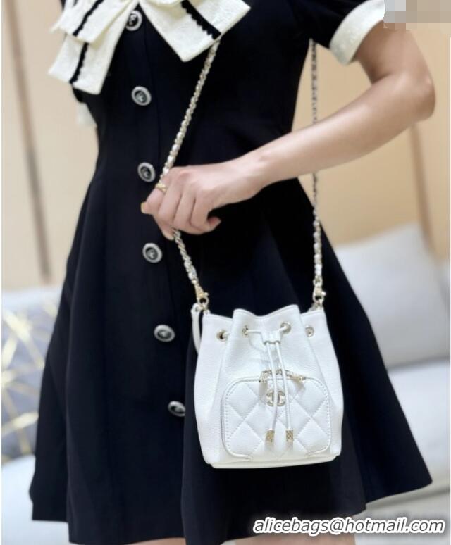 Top Grade Chanel Clutch with Chain in Grained Shiny Calfskin AP4775 White 2025 Top Quality