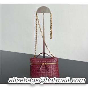 Trendy Design Bottega Veneta Small Soft Vanity Bag in Intrecciato Leather 843800 Barolo Red 2025