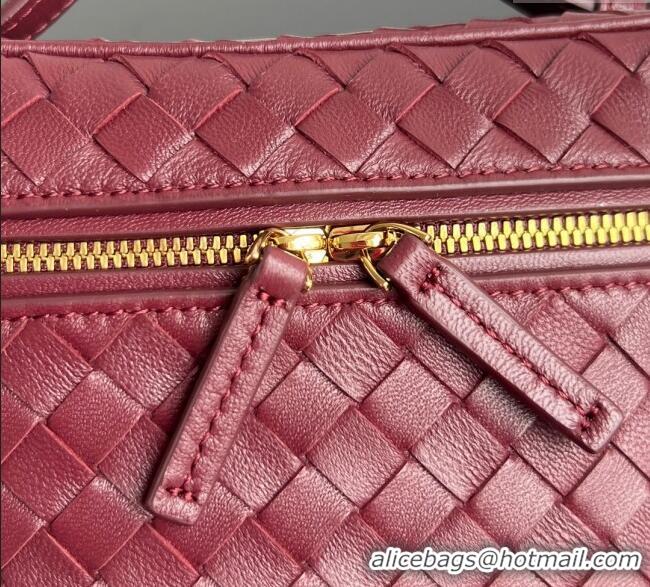 Trendy Design Bottega Veneta Small Soft Vanity Bag in Intrecciato Leather 843800 Barolo Red 2025