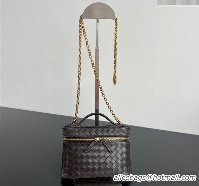 Top Grade Bottega Veneta Small Soft Vanity Bag in Intrecciato Leather 843800 Fondant Brown 2025