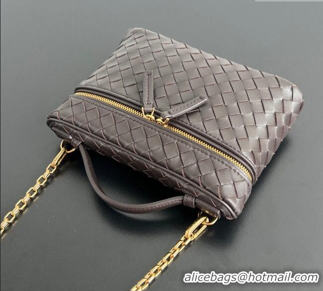 Top Grade Bottega Veneta Small Soft Vanity Bag in Intrecciato Leather 843800 Fondant Brown 2025