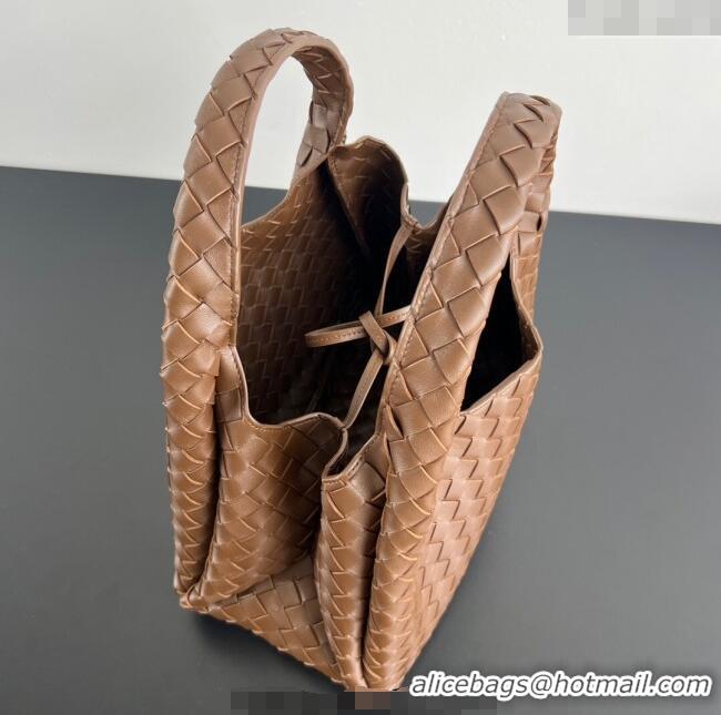 Good Product Bottega Veneta Campana Shoulder Bag in Intrecciato Leather 844249 Nocciola Brown 2025