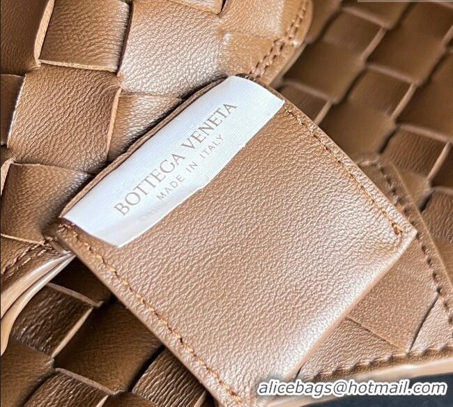 Good Product Bottega Veneta Campana Shoulder Bag in Intrecciato Leather 844249 Nocciola Brown 2025