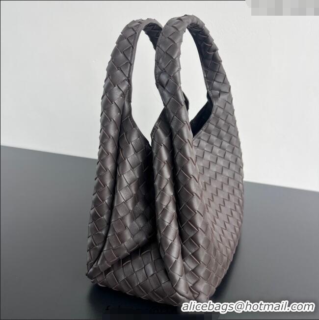 Pretty Style Bottega Veneta Campana Shoulder Bag in Intrecciato Leather 844249 Fondant Brown 2025