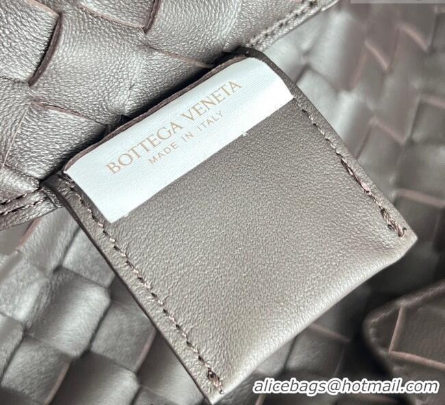 Pretty Style Bottega Veneta Campana Shoulder Bag in Intrecciato Leather 844249 Fondant Brown 2025