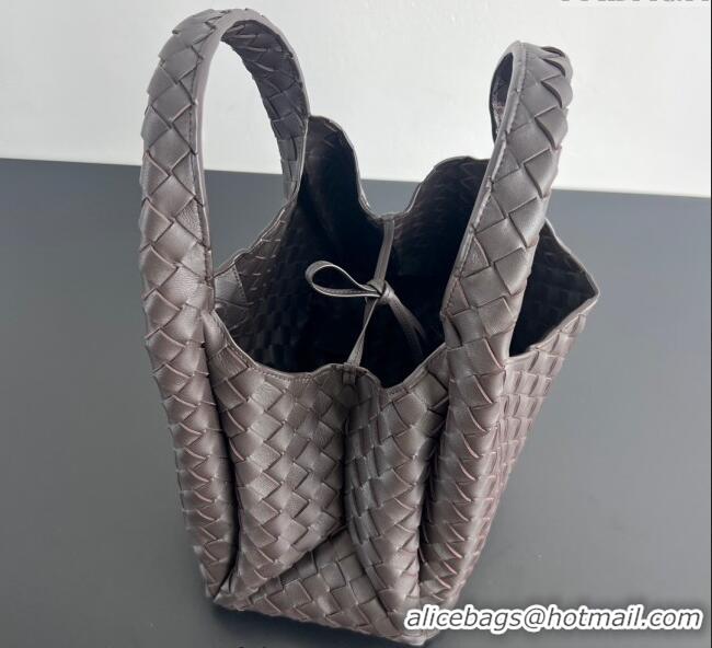 Pretty Style Bottega Veneta Campana Shoulder Bag in Intrecciato Leather 844249 Fondant Brown 2025