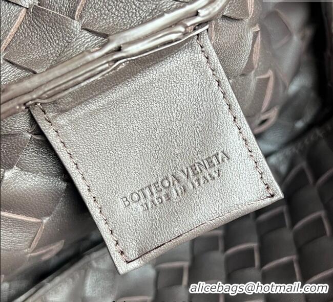 Pretty Style Bottega Veneta Campana Shoulder Bag in Intrecciato Leather 844249 Fondant Brown 2025