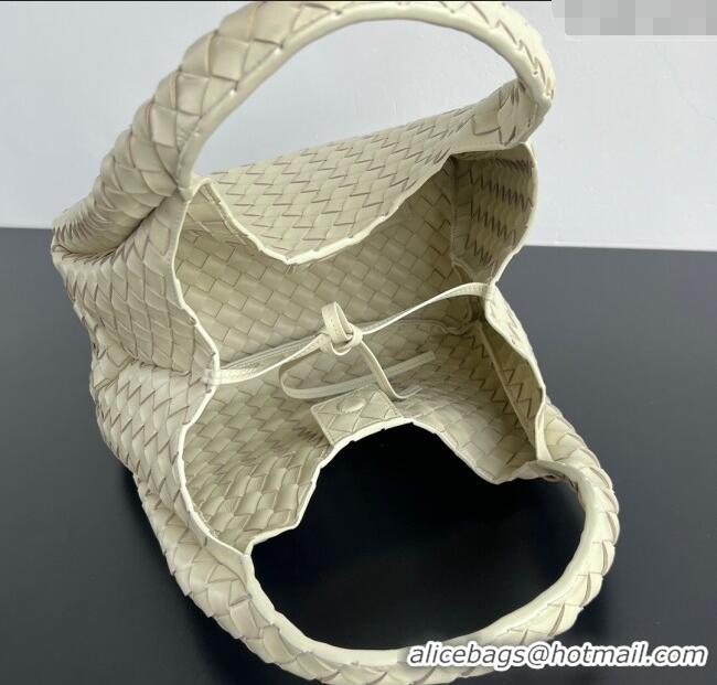 Well Crafted Bottega Veneta Campana Shoulder Bag in Intrecciato Leather 844249 Sea Salt 2025