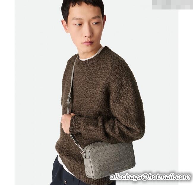 Promotional Bottega Veneta Men's Small Camera Bag in Intrecciato Leather 755923 Misty Rain 2025