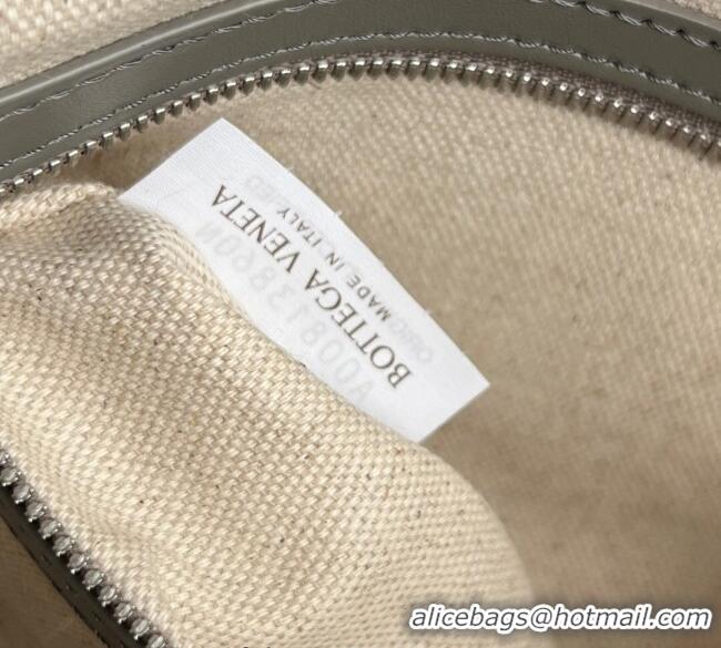 Promotional Bottega Veneta Men's Small Camera Bag in Intrecciato Leather 755923 Misty Rain 2025