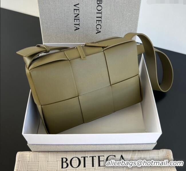 Super Quality Bottega Veneta Mens Arco Camera Bag Bag in Intrecciato Leather 731165 Algae Green 2025
