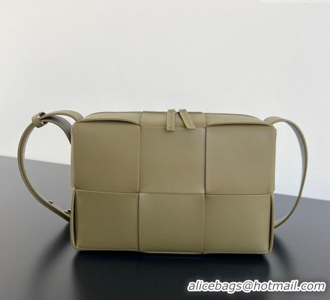 Super Quality Bottega Veneta Mens Arco Camera Bag Bag in Intrecciato Leather 731165 Algae Green 2025