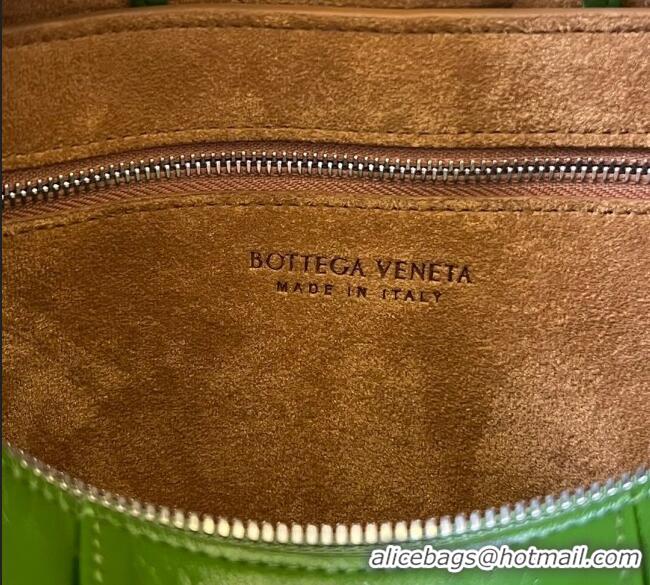 Famous Brand Bottega Veneta Mens Arco Camera Bag Bag in Intrecciato Leather 731165 Countryside Green 2025