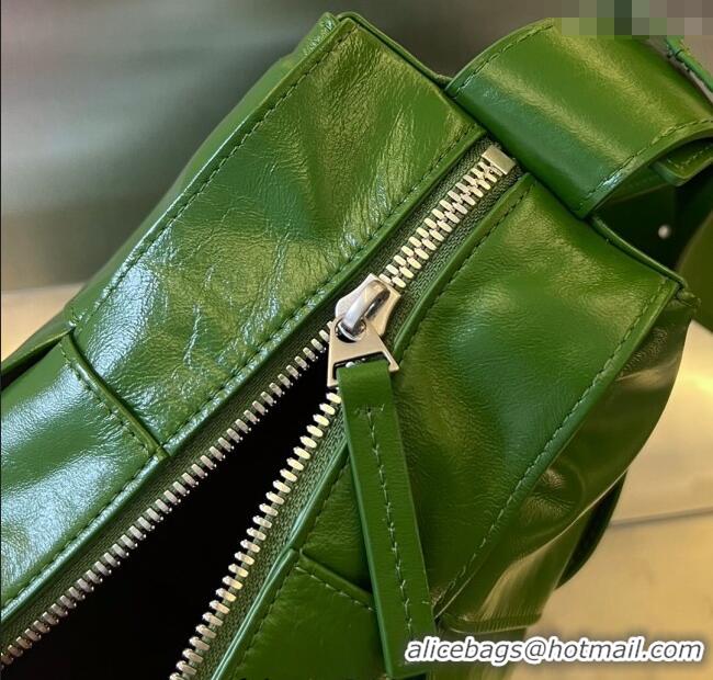 Famous Brand Bottega Veneta Mens Arco Camera Bag Bag in Intrecciato Leather 731165 Countryside Green 2025