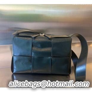 Classic Discount Bottega Veneta Mens Arco Camera Bag Bag in Intrecciato Leather 731165 Dark Green 2025