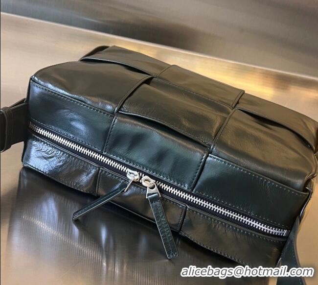Classic Discount Bottega Veneta Mens Arco Camera Bag Bag in Intrecciato Leather 731165 Dark Green 2025