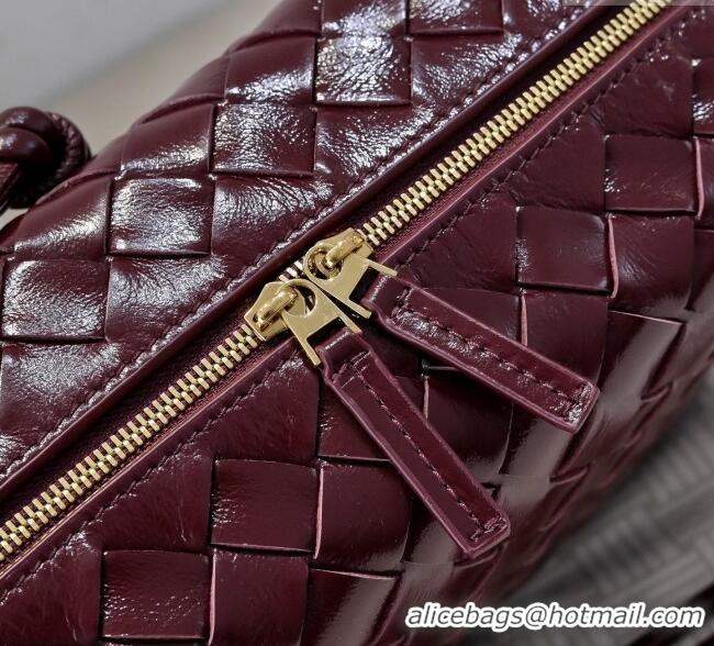 Luxury Discount Bottega Veneta Loop Camera Bag in Intrecciato Leather 723548 Burgundy 2025