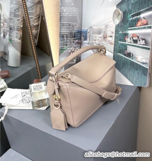 Spot Bulk Loewe Small Featherlight Puzzle Bag In Nappa Lambskin L5011 Powder Grey 2025
