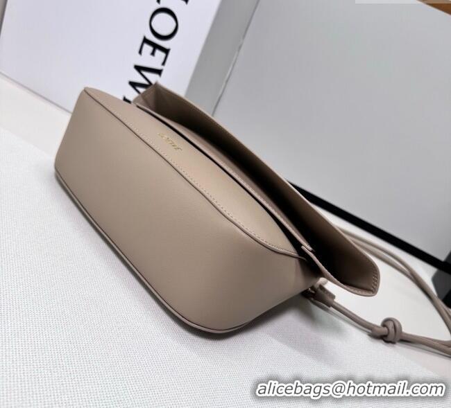 Inexpensive Loewe Medium Ola Bag In Smooth Calfskin 012518 Sand Beige 2025